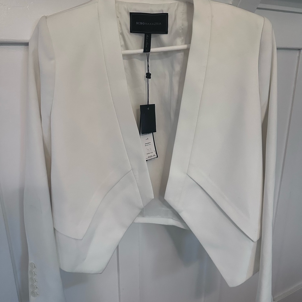 BCBGMaxAzria Elegant White Blazer